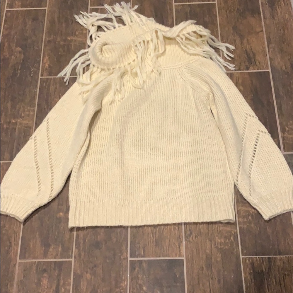 Knitted turtle neck top